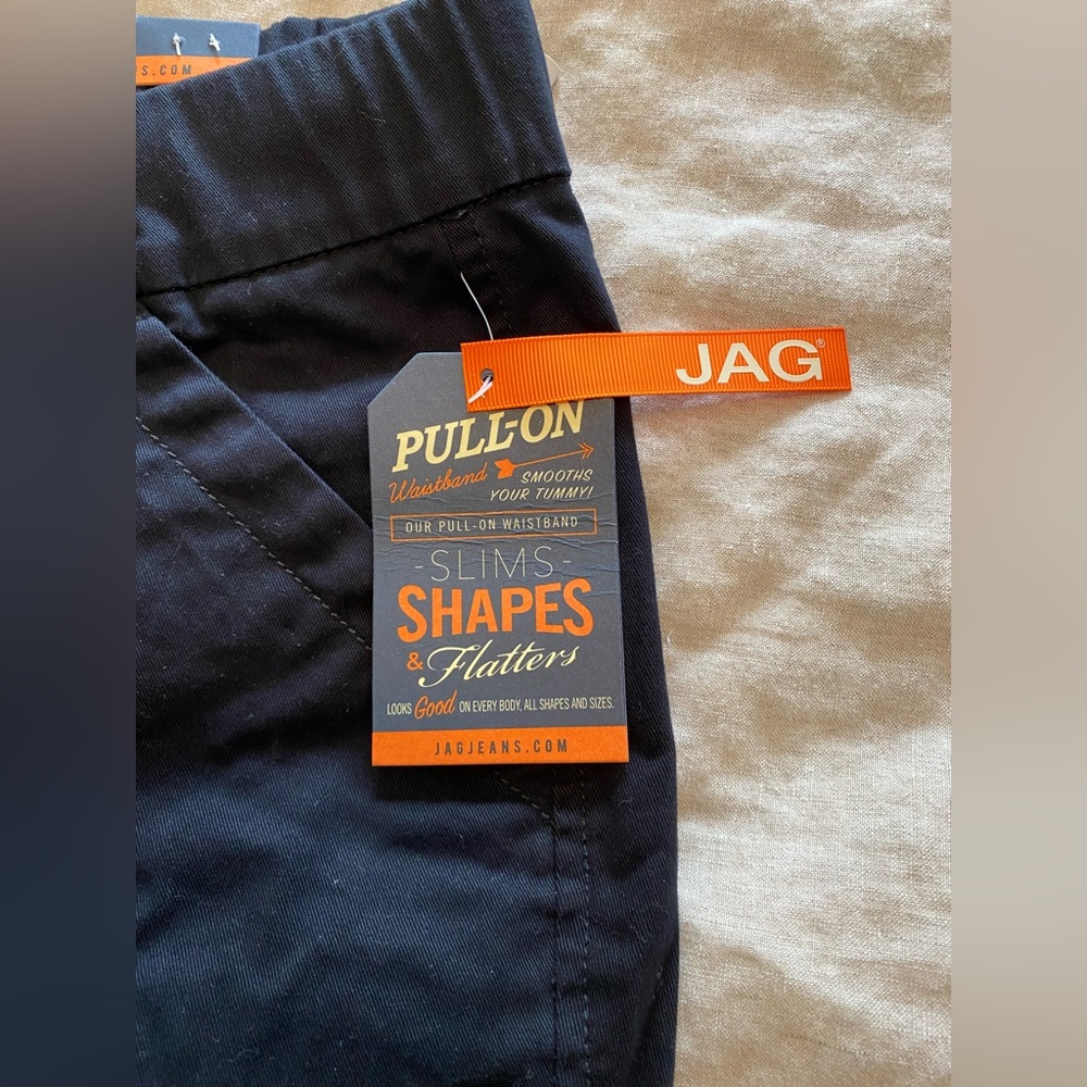JAG 8inch Gracie Shorts SLIMMING - Picture 3 of 6